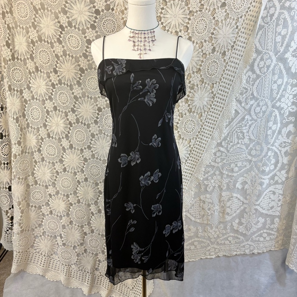 Chic Black Floral Midi Dress